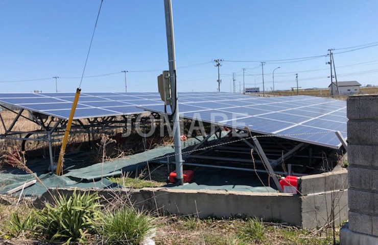 外部から容易に設備に触れられてしまいます